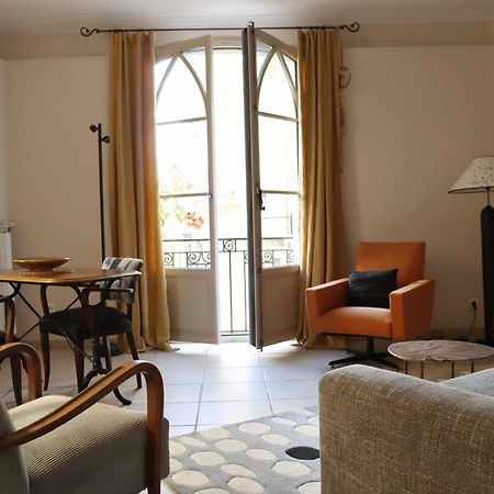 Uzes Centre Quartiers Des Arts Charme De L'Ancien Appartement Buitenkant foto